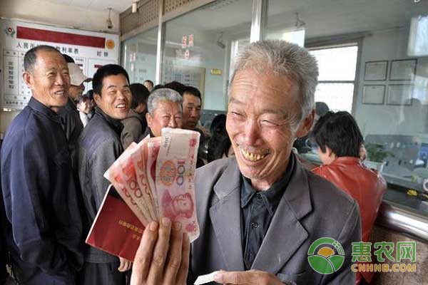 农村补贴之拿补贴不再困难，惠农“一卡通”把补贴送到家！