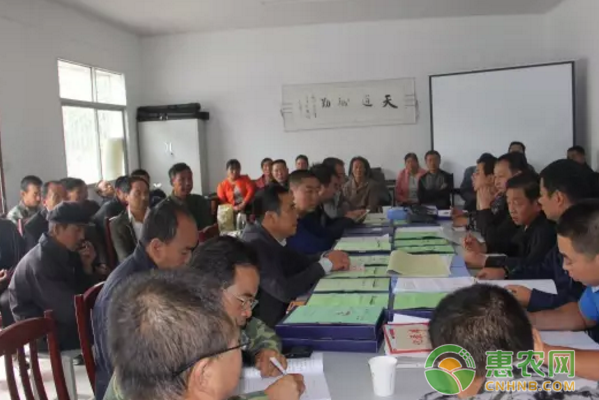 两当县产业对接座谈会开幕：共谋帮扶脱贫之路