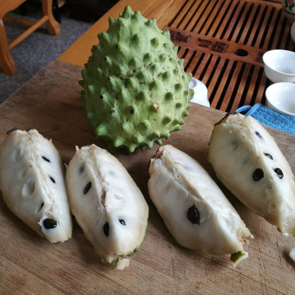 台湾释迦 350-450g 5.0斤\/箱