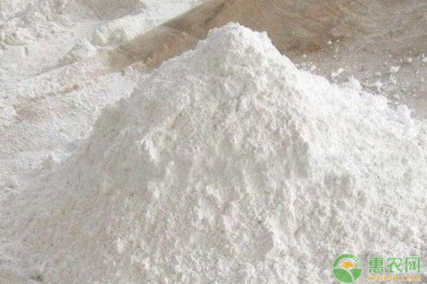 石灰粉對(duì)小麥的作用